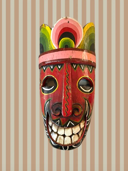 Håndskåret unika træmaske no. 24