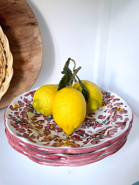 Håndmalet Amalfi dybtallerken / skål | Rosa blomst