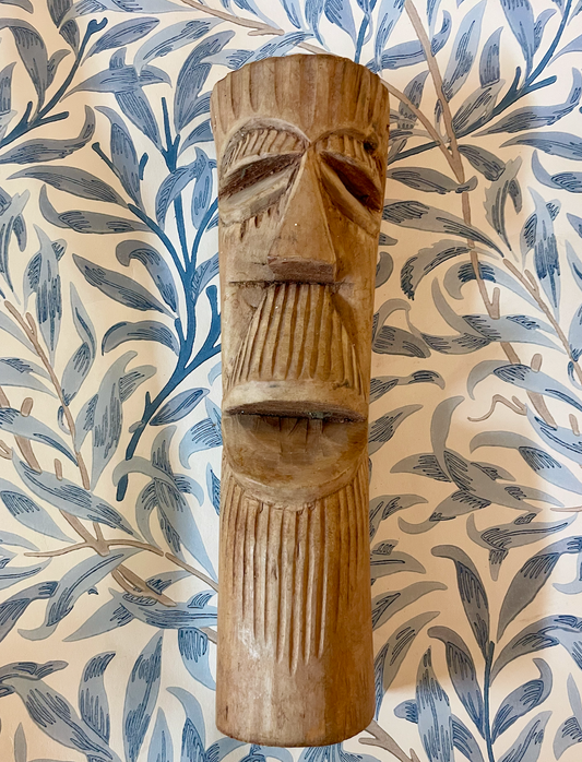 Håndskåret unika træmaske no. 31