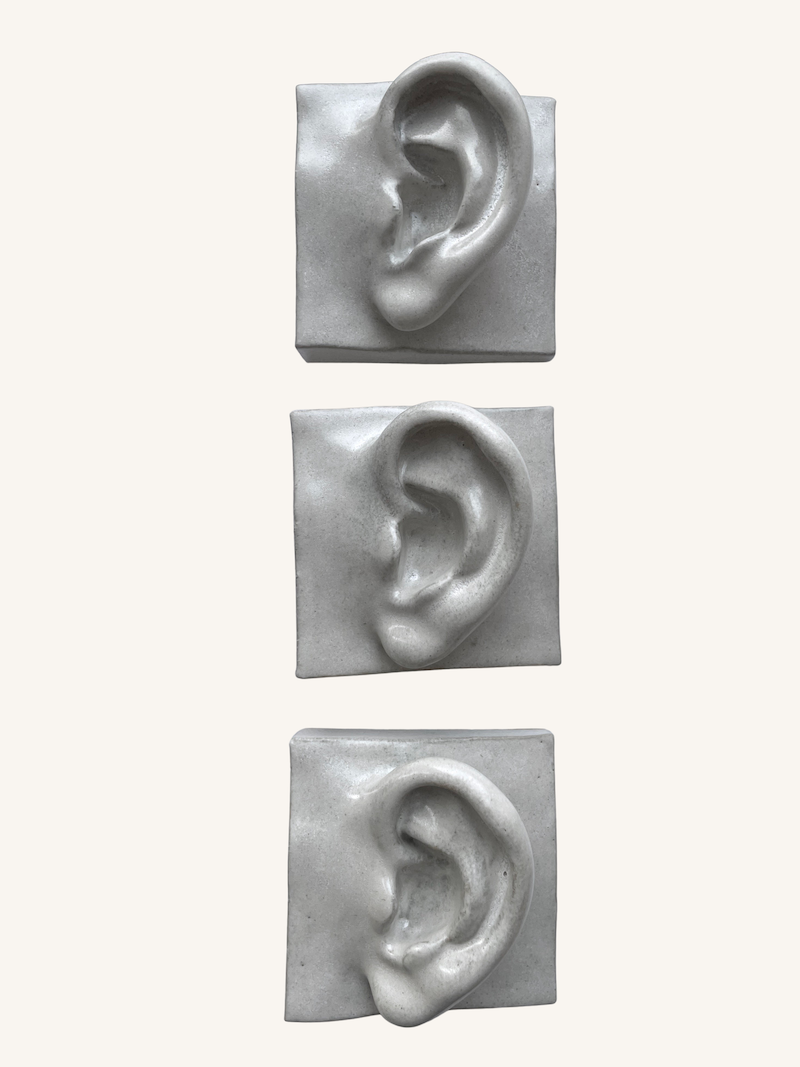 Square Ear Left vægrelief | Antique White