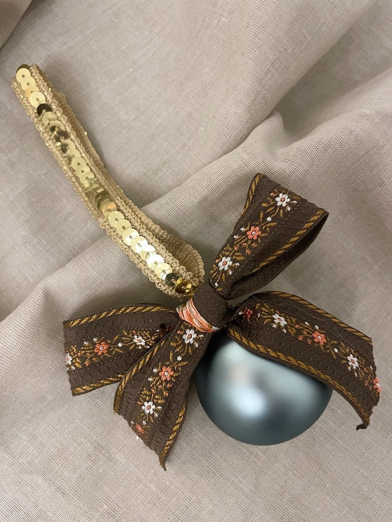 Vintage julekugle med sløjfe no. 5