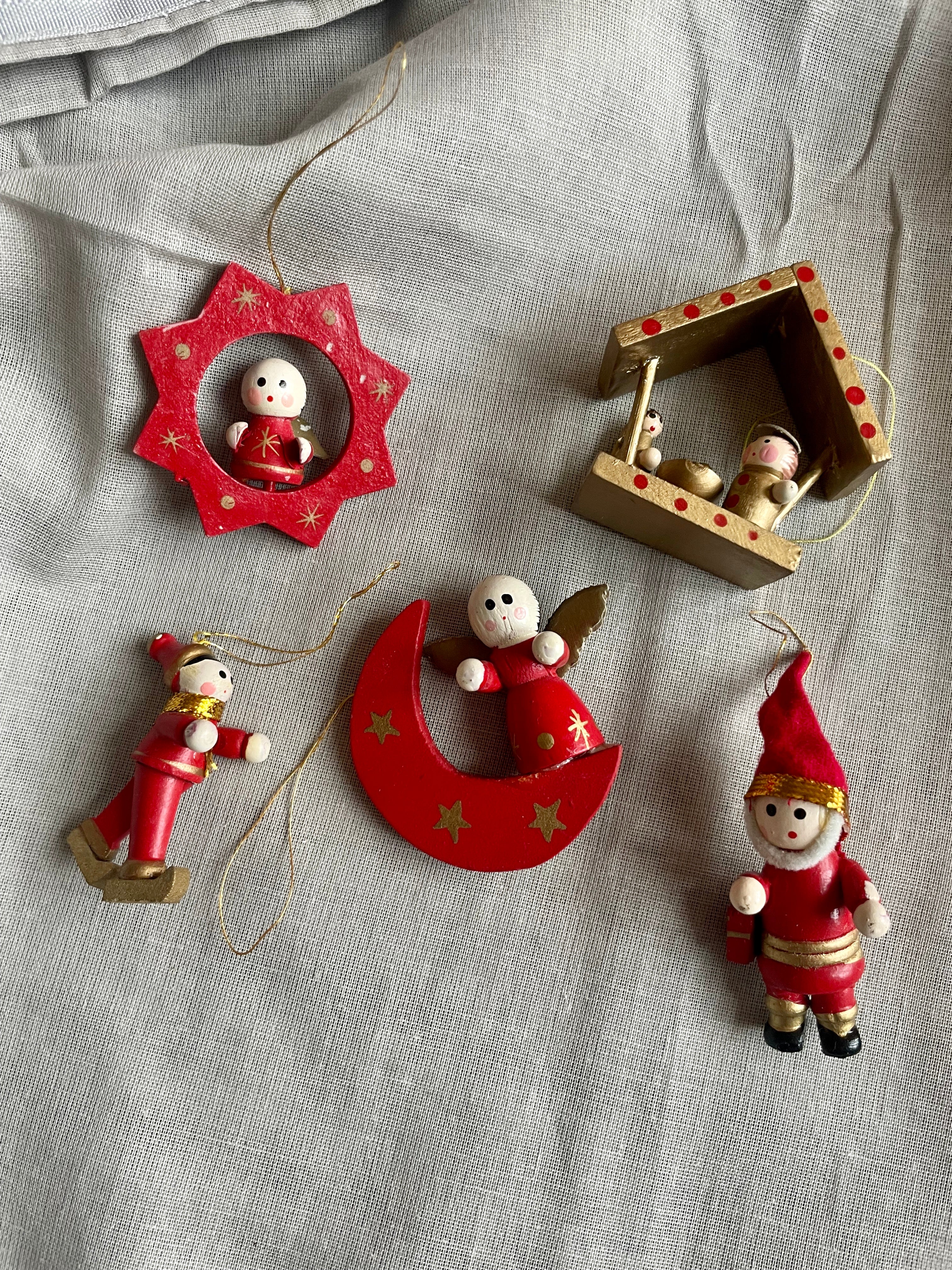 Nostalgiske juleornamenter i træ no. 2