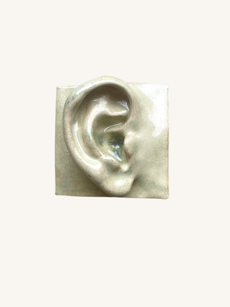 Square Ear Right vægrelief | Crystal Green