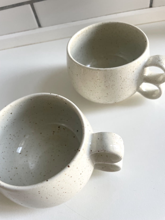 Pentik Lampi sprinkle krus med dobbelt hank