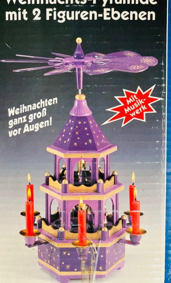 Gammel håndmalet 3-etagers Weihnachtspyramide med spilledåse / Julekarrusel sjælden lilla
