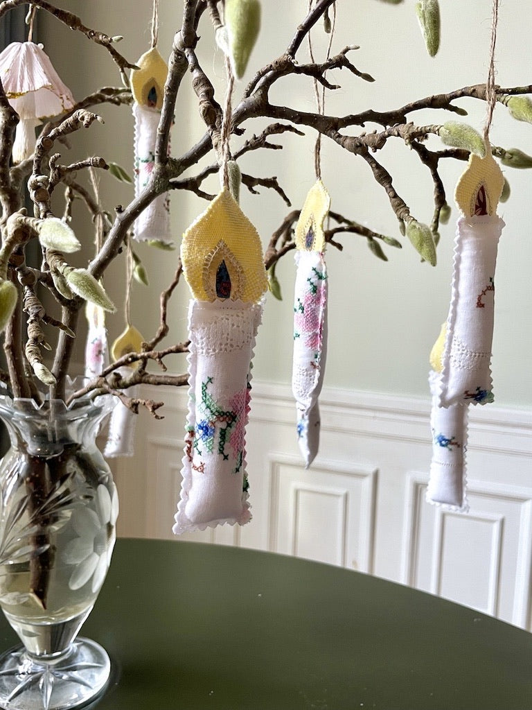 Håndlavede julelys med broderi no. 2