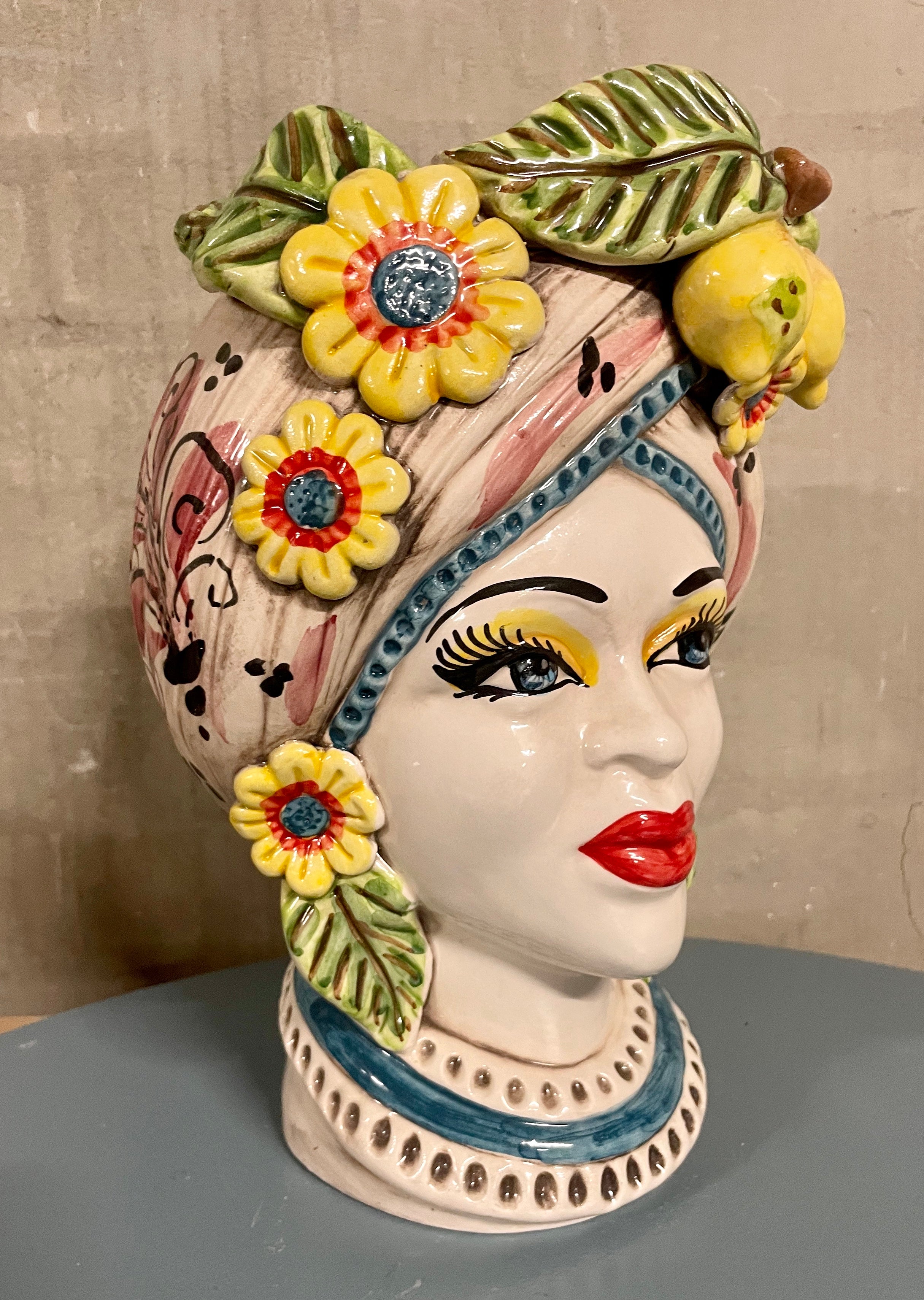 Mini Sultan White | Sicilian head vase