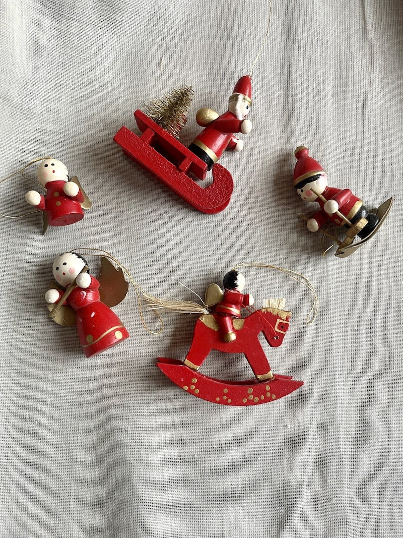 Nostalgiske juleornamenter i træ no. 3