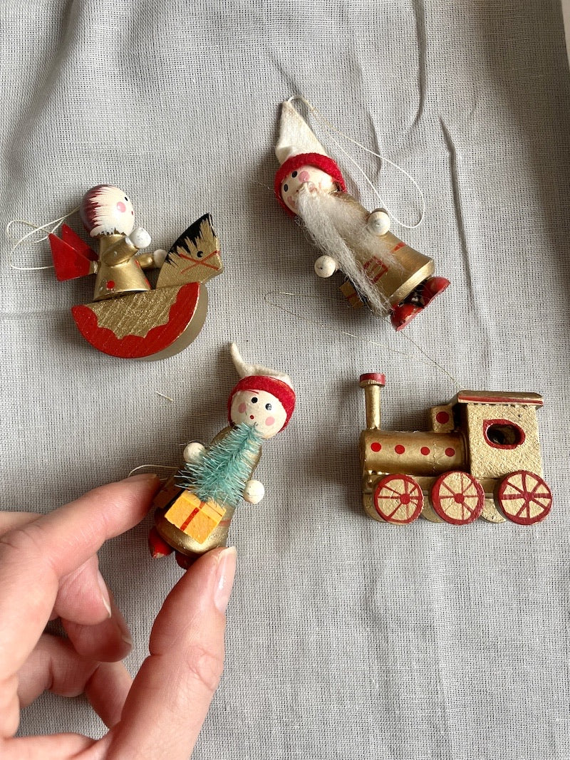 Nostalgiske juleornamenter i træ no. 6