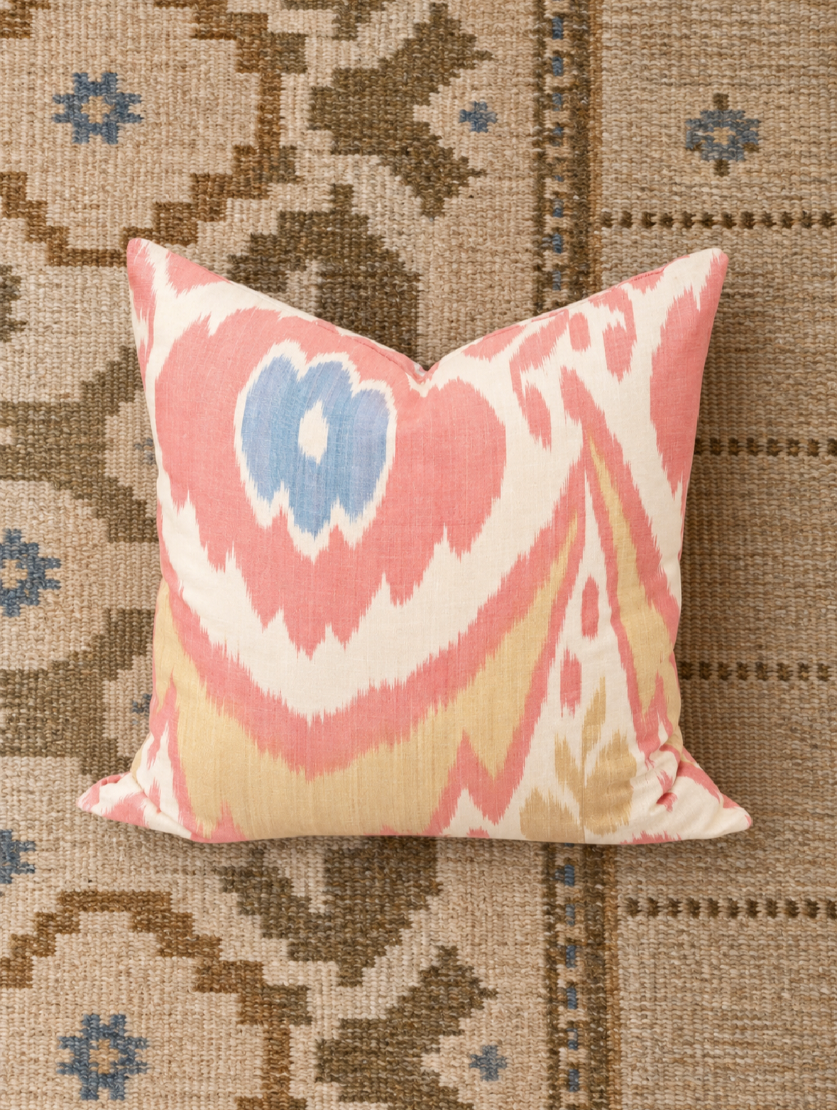 Håndvævet Ikat silkepude no. 6