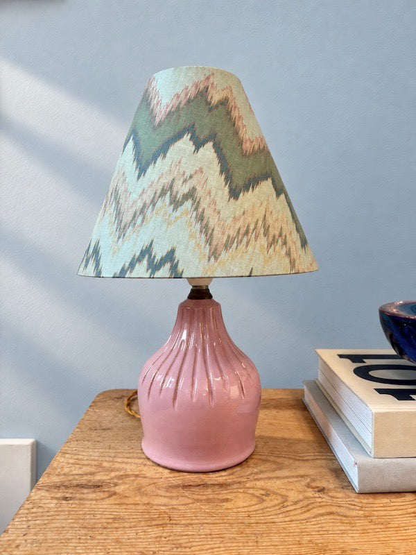 Dansk keramik bordlampe i lyserød