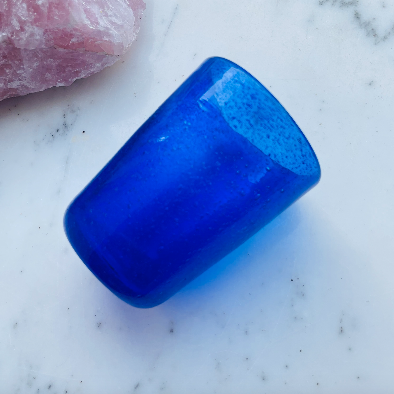 Mundblæst Bubble glas ~ dyb blå