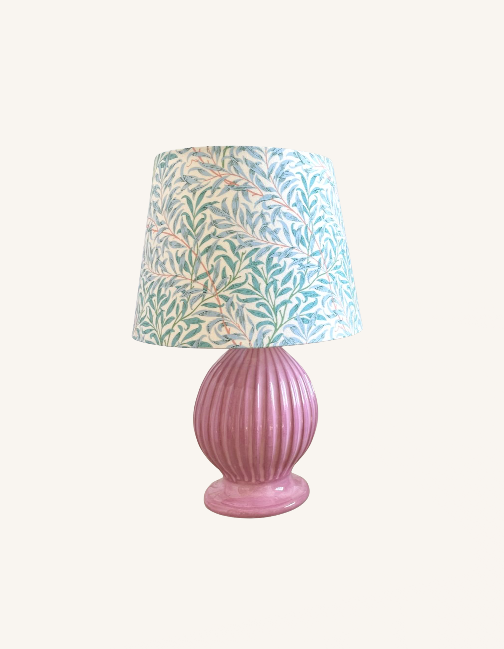 Henning Seidelin riflet lyserød bordlampe