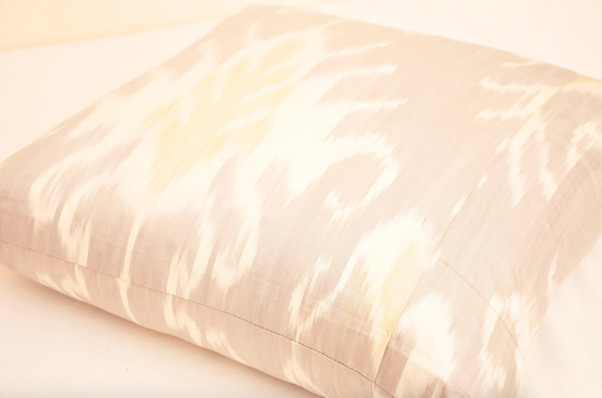 Håndvævet Ikat pude no. 11