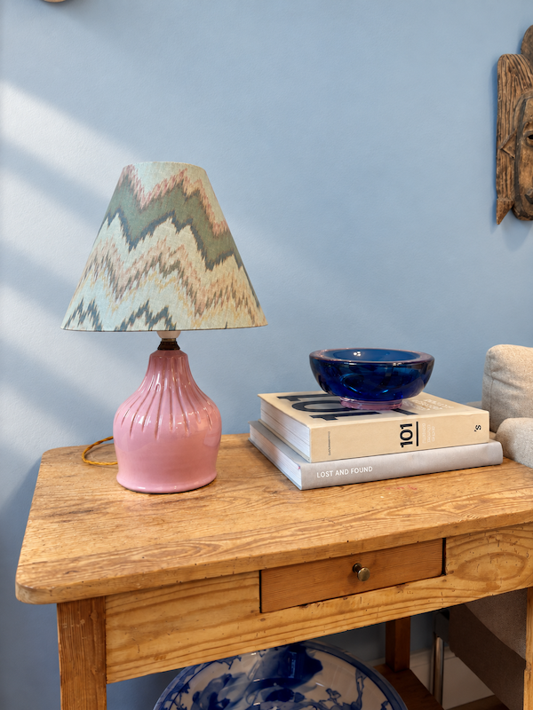 Dansk keramik bordlampe i lyserød
